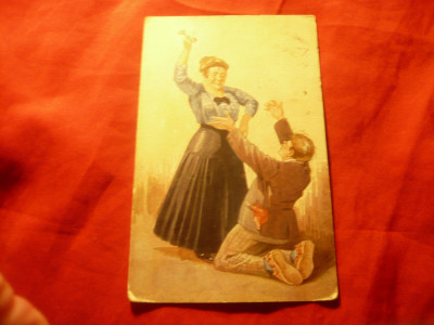 Ilustrata comica 1920 -Femeie cu cheie si barbat in genunchi ,circulat la Balcic foto