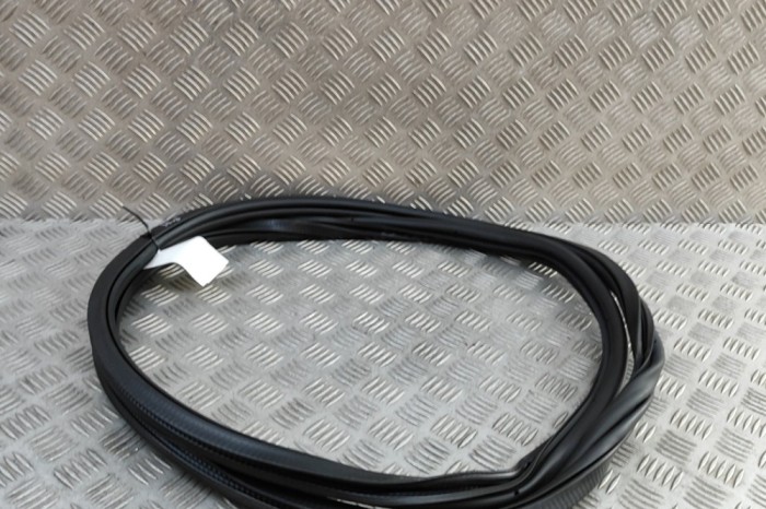 Garnitura ușă st&acirc;nga față VW T-CROSS C11 2024 OEM: 2GM867911C | 31402379