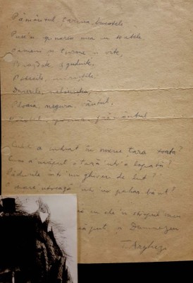 TUDOR ARGHEZI - Manuscrisul poeziei Păm&amp;acirc;ntul, țarina, bucatele foto