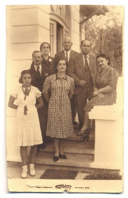 AD 1292 C. P. VECHE-GRUP IN TINUTA DE EPOCA -FOTOART MIRCEA M RADUCALEANU- BUZAU foto
