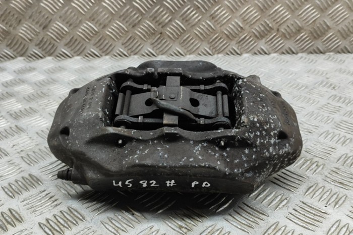 Etrier de fr&acirc;nă dreapta față VW TOUAREG 7P5 2016 OEM: 7P6615106AE 26764555