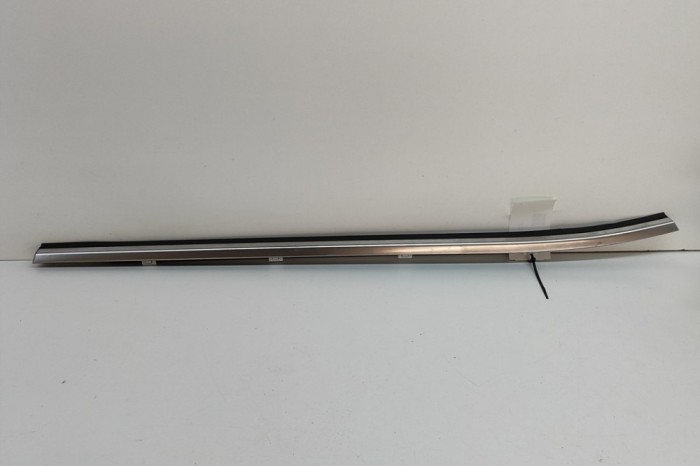 Chedar geam ușă st&acirc;nga spate HYUNDAI KONA SX2 2024 OEM: 83210-HF010 29792347