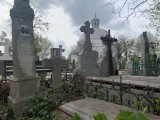 Loc de Veci Cimitirul Sf. Vineri (l&acirc;ngă Capelă, capac de piatră)