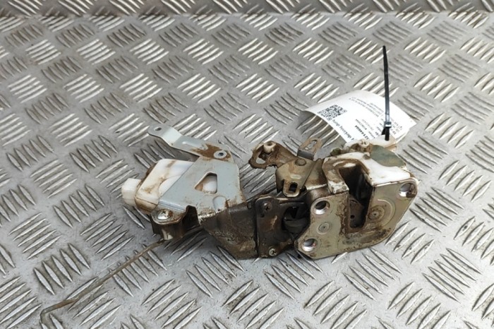 &Icirc;ncuietoare ușă dreapta față MITSUBISHI PAJERO IV V8_W, V9_W 2007 OEM: 5715A278 | 32144604