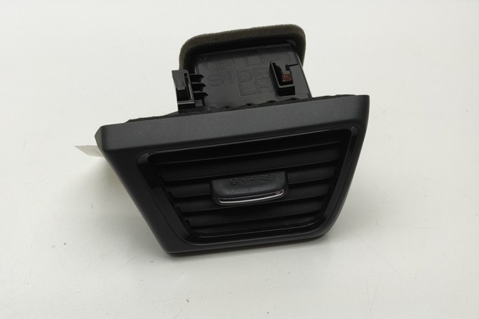 Gura de ventilație planșa de bord NISSAN LEAF ZE1 2018 OEM: 68761-5SA0B 30293488