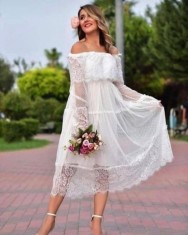 Rochie Alba din Dantela cu Maneca Lunga foto