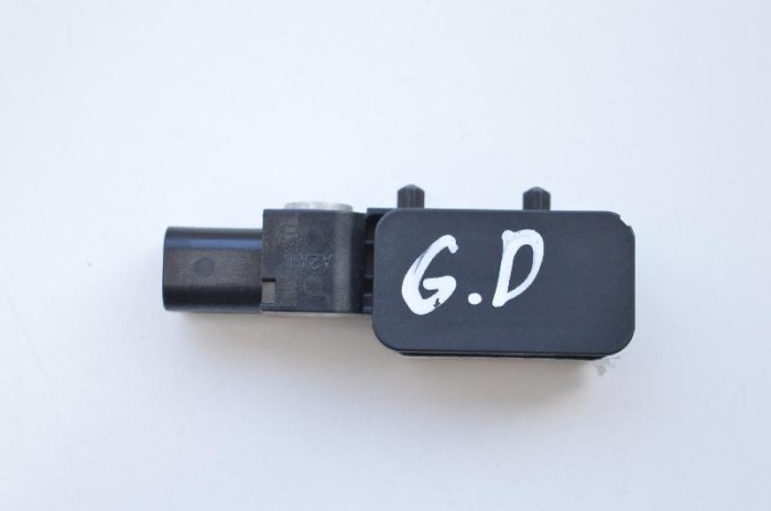Senzor de impact dreapta spate JAGUAR XJ X350 2004 OEM: 1X4A-14B345-AD 1857566