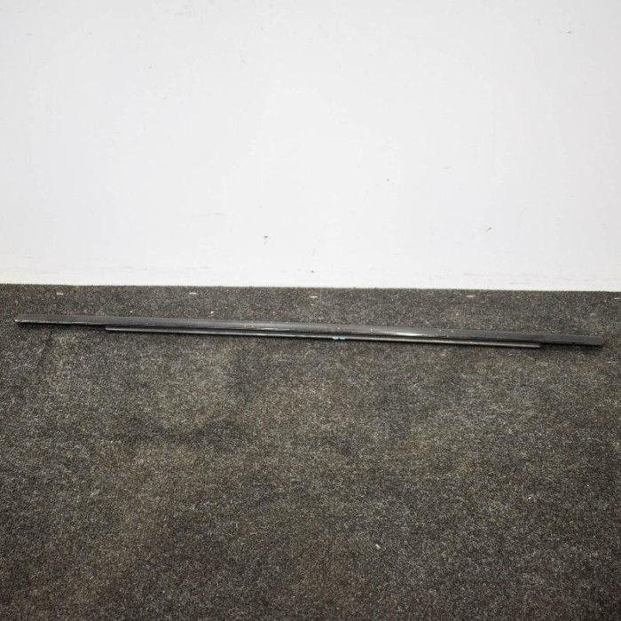 Chedar geam ușă dreapta spate LAND ROVER RANGE ROVER EVOQUE L538 2014 OEM: BJ3225596AD | 3593764