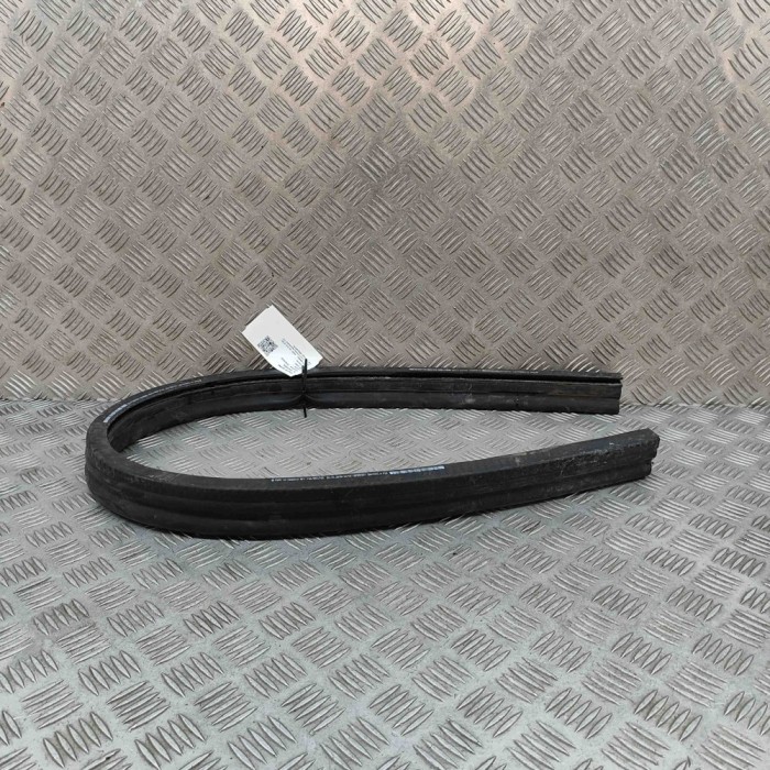 Garnitura de cauciuc motor AUDI Q4 SUV F4B 2023 OEM: 11A823723 28633644