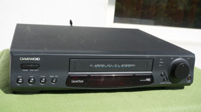Video recorder VHS Akai Daewoo Funai Panasonic Schneider Sharp Sony DEFECT foto