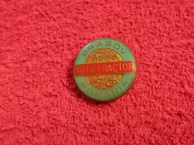 INSIGNA - AUTO-TRACTOR -BRASOV - ROMANIA foto