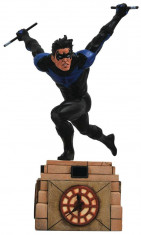 DC Comic Gallery PVC Diorama Nightwing 23 cm foto