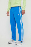 Adidas Originals pantaloni de trening cu imprimeu IJ7056