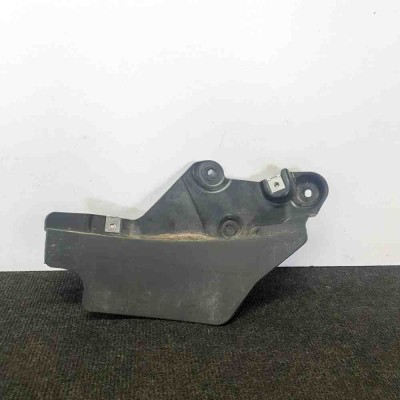 Aparatoare noroi dreapta spate AUDI Q7 4M 2015 OEM: 4M0854816E foto