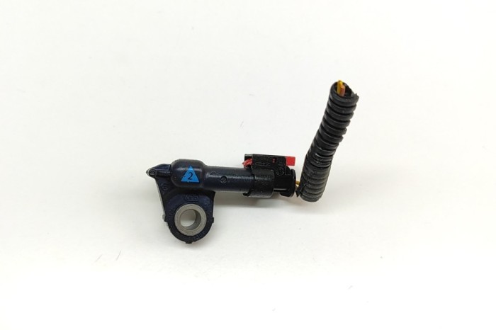 Senzor de impact dreapta spate TESLA MODEL Y 2021 OEM: 1473445-00-A 30618137