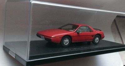 Macheta Pontiac Fiero 2M4 1984 - BOS Models 1/43 foto