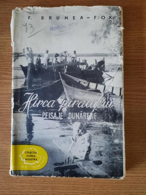 HIRCA PIRATULUI. PEISAJE DUNARENE &amp;ndash; F. BRUNEA FOX (RARA) foto