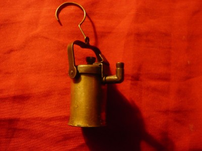 Miniatura veche bronz - Rezervor Minier , h=3,5cm fara toarta ,d=2cm foto