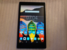 Tableta Lenovo Tab 3 TB3-850F, 8&amp;#039;&amp;#039;, Quad-Core 1.0 GHz, 1GB, 16GB, Black - poze foto