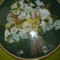 Tablou decorativ cu buchet de flori confectionat manual