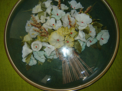 Tablou decorativ cu buchet de flori confectionat manual foto