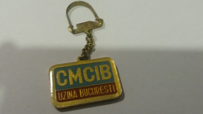 D8 43 - Breloc - tematica reclama - CMCIB uzina Bucuresti