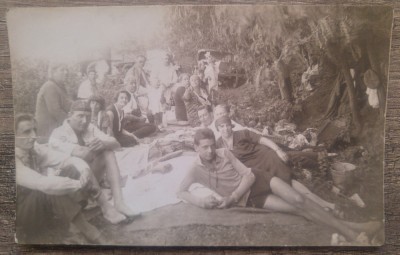 Picnic la padure// foto tip CP foto
