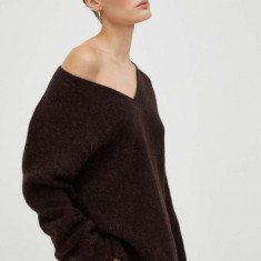 Gestuz pulover de lana femei, culoarea maro