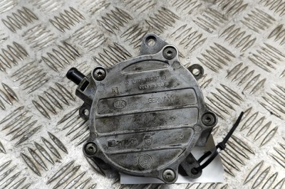 Pompa de vacuum AUDI A6 4F2, C6 2005 OEM: 06D145100E 22421504 foto