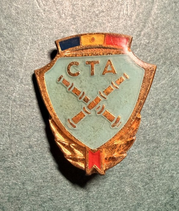 Insigna CTA varianta mica