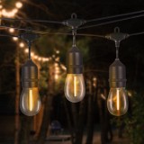 Ghirlanda luminoasa decorativa pentru exterior, alimentare la priza, 20 metri, 20 becuri LED cu iluminare calda 3000K, IP 44 Household NewTrend