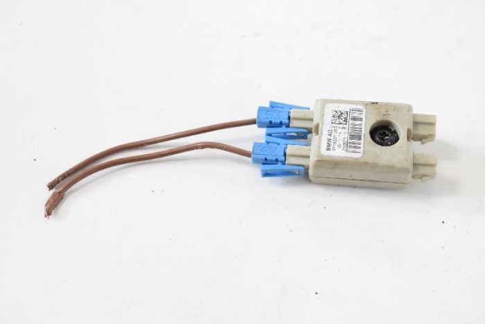 Amplificator de antena BMW 7 F01, F02 2012 OEM: 9118261 | 4001282