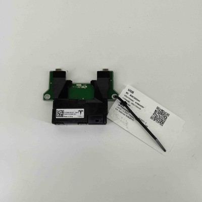 USB TESLA MODEL 3 2021 OEM: 1546129-00-D | 28300541 foto