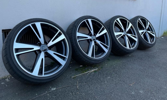 Jante 5 arm blade + Anvelope Pirelli P Zero R19 - Audi Sport - A3/S3/RS3