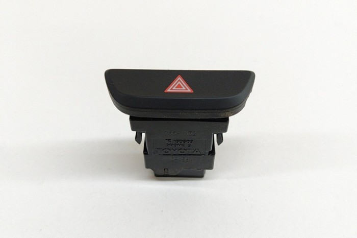 Buton de avarie TOYOTA YARIS _P21_ 2023 OEM: 84332-0D220 26287764