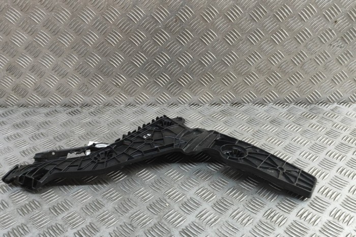 Suport bara de protecție dreapta spate AUDI Q8 E-TRON Sportback 2024 OEM: 4KE807454 | 31157382