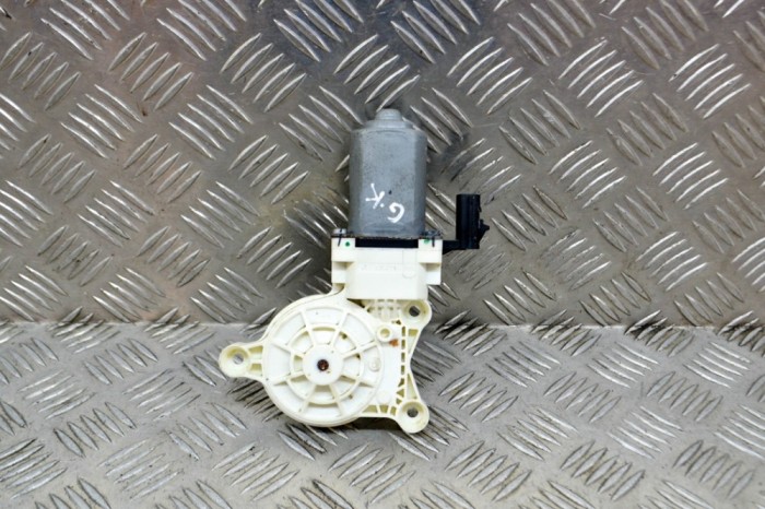 Motor macara geam ușă st&acirc;nga spate DODGE RAM 1500 Pick-up DJ, DS 2018 OEM: A15771-200 13888347