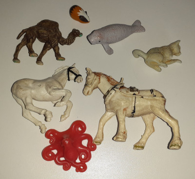 7 figurine cai caracatita dromader pisica cobai lamantin GRATUIT SET27 T4 foto