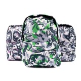 Ghiozdan pentru scoala model Grafitti,1 compartiment,3 buunare,textil,diverse culori,32x14x42 cm