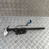 Reglaj &icirc;nălțime centura dreapta față MERCEDES-BENZ E Cabrio A238 2020 OEM: A2058600257,A2058600282 31717862