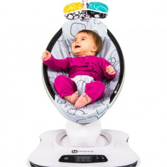 Fotoliu Balansoar Bebelusi 4MOMS MamaRoo 4.0 Plush Silver GreatGoods Plaything