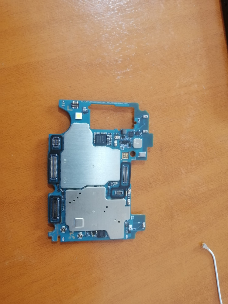 Placa baza Samsung a20e | arhiva Okazii.ro