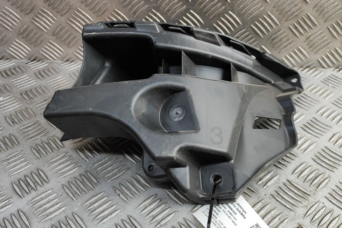 Suport bara de protecție dreapta spate AUDI Q8 4MN 2024 OEM: 4M8807394B | 31866333