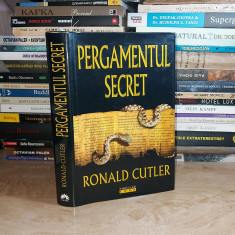 RONALD CUTLER - PERGAMENTUL SECRET ( THRILLER ) , 2008 ( CARTONATA ) #