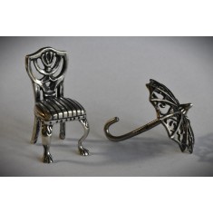 Miniaturi din argint - Scaun de epoca si umbrela - 16,5 grame