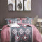 Lenjerie de pat pentru o persoana cu husa elastic pat si fata perna dreptunghiulara, Caradoc, bumbac mercerizat, multicolor