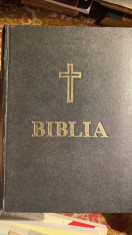 BIBLIA SAU SFANTA SCRIPTURA,1982 sub INDRUMAREA PREAFERICITULUI IUSTIN,1416pag. foto