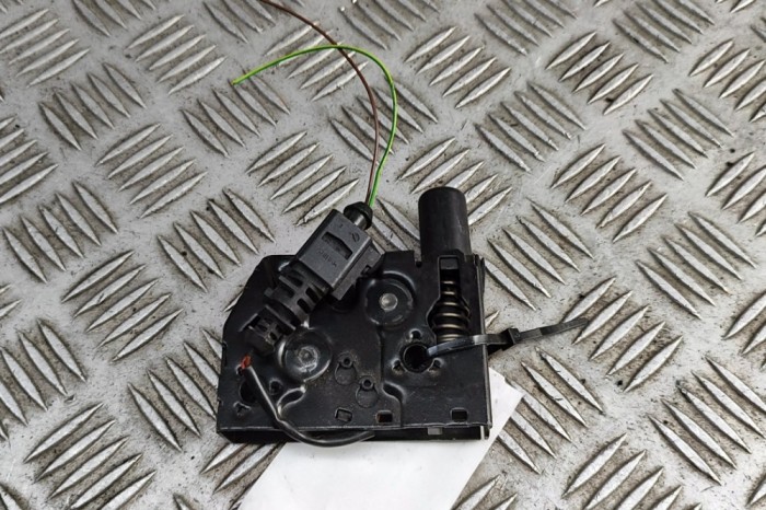 &Icirc;ncuietoare capota AUDI A3 Limousine 8VS, 8VM 2018 OEM: 8V0823509A | 30808875