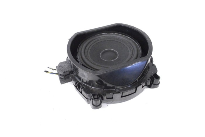 Subwoofer BMW X3 F25 2012 OEM: 9217913,7861481 15068941