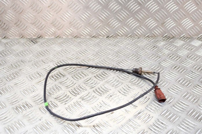 Senzor de temperatură SKODA OCTAVIA III Combi 5E5 2016 OEM: 04L906088DB 14553845
